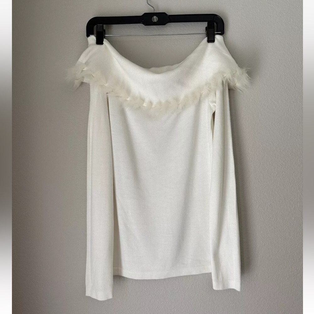 Lilly Pulitzer Alira Sweater Off The Shoulder Coconut Faux Fur Trim Collar Sz S.